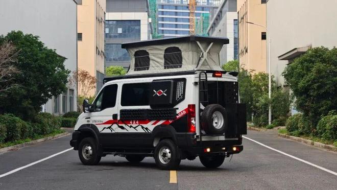 1月28亮相成都房车展全时四驱三把锁开元棋牌app这才是能越野的露营车1(图9)