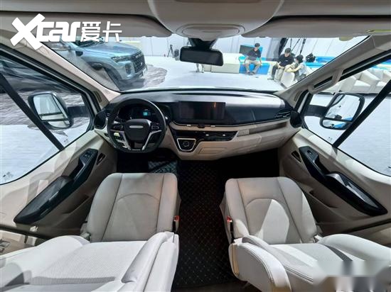 ：上汽大通MAXUS房车家族开元棋牌网站2025成都车展(图1)